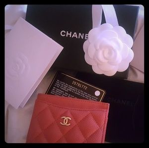 Chanel 18s pink coral card holder